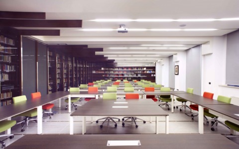 Biblioteca e sala studio di MilanoAccademia