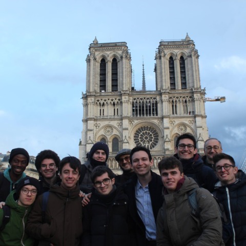 Torleone a Parigi