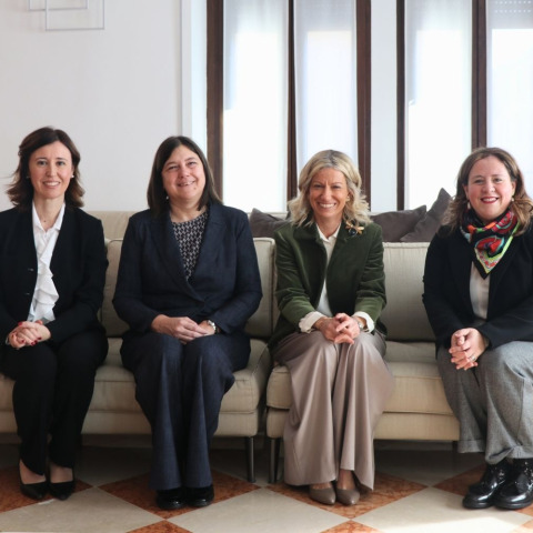 Francesca Travaglini (direttore generale FRui), Elena Beccalli (Rettore Cattolica), Anna Sartea (Direttrice Viscontea), Benedetta Albertazzi (FRui)