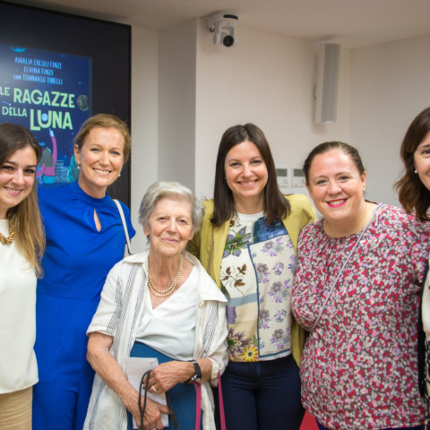 Amalia ed Elvina con la squadra Fondazione Rui